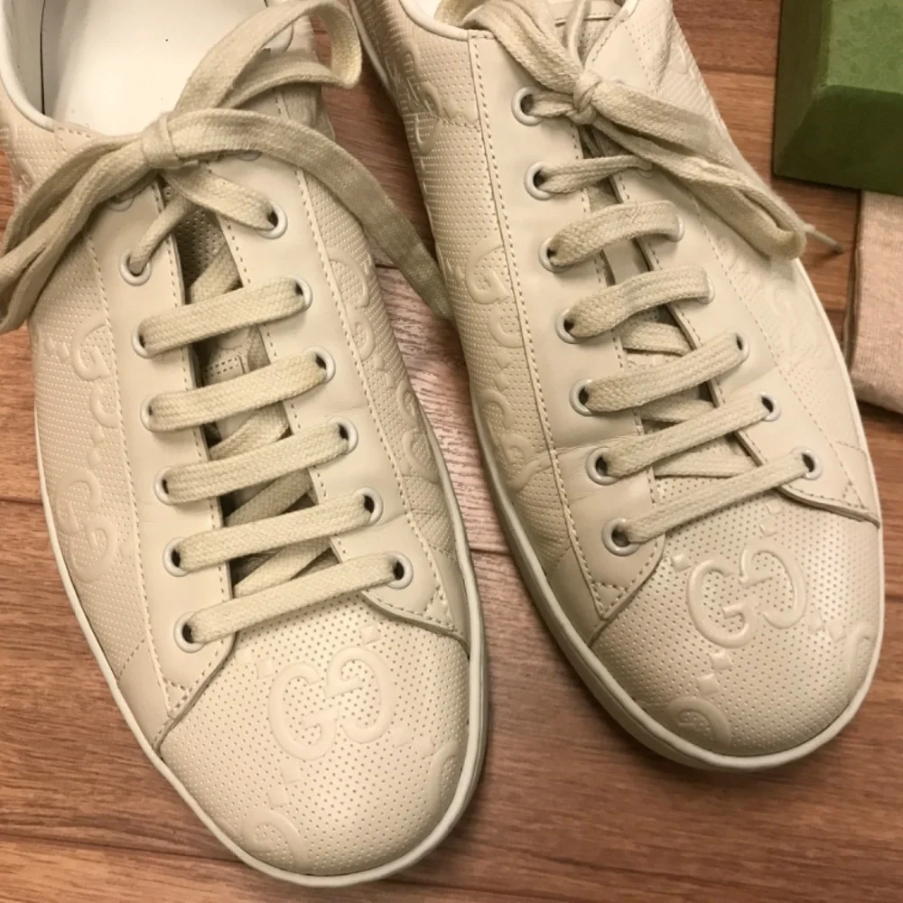 Authentic Gucci Ace Supreme Sneakers Size 11.5 off white / cream white